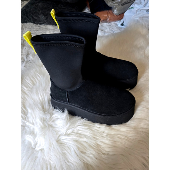 New UGG Classic Dipper Black Stretch Boots - 39EU (8.5-9.0 US) - Picture 6 of 7